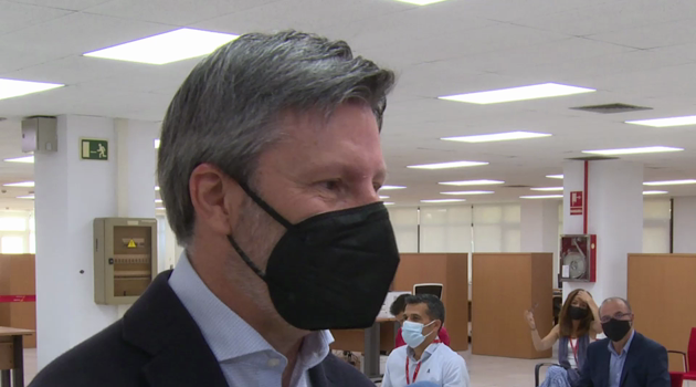 Acepte primero la política de cookies