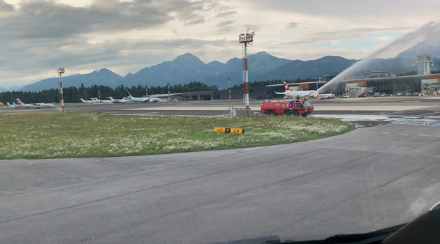 Acepte primero la política de cookies